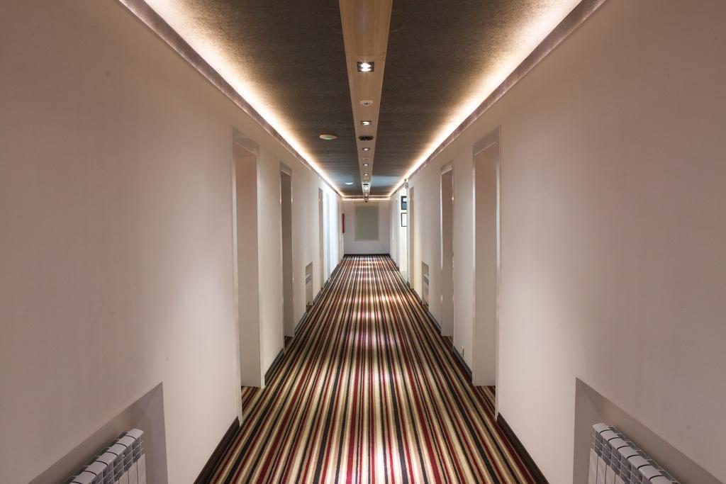 Futuro Hotel Biskek Kültér fotó