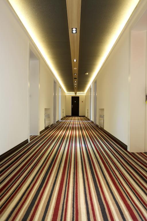 Futuro Hotel Biskek Kültér fotó