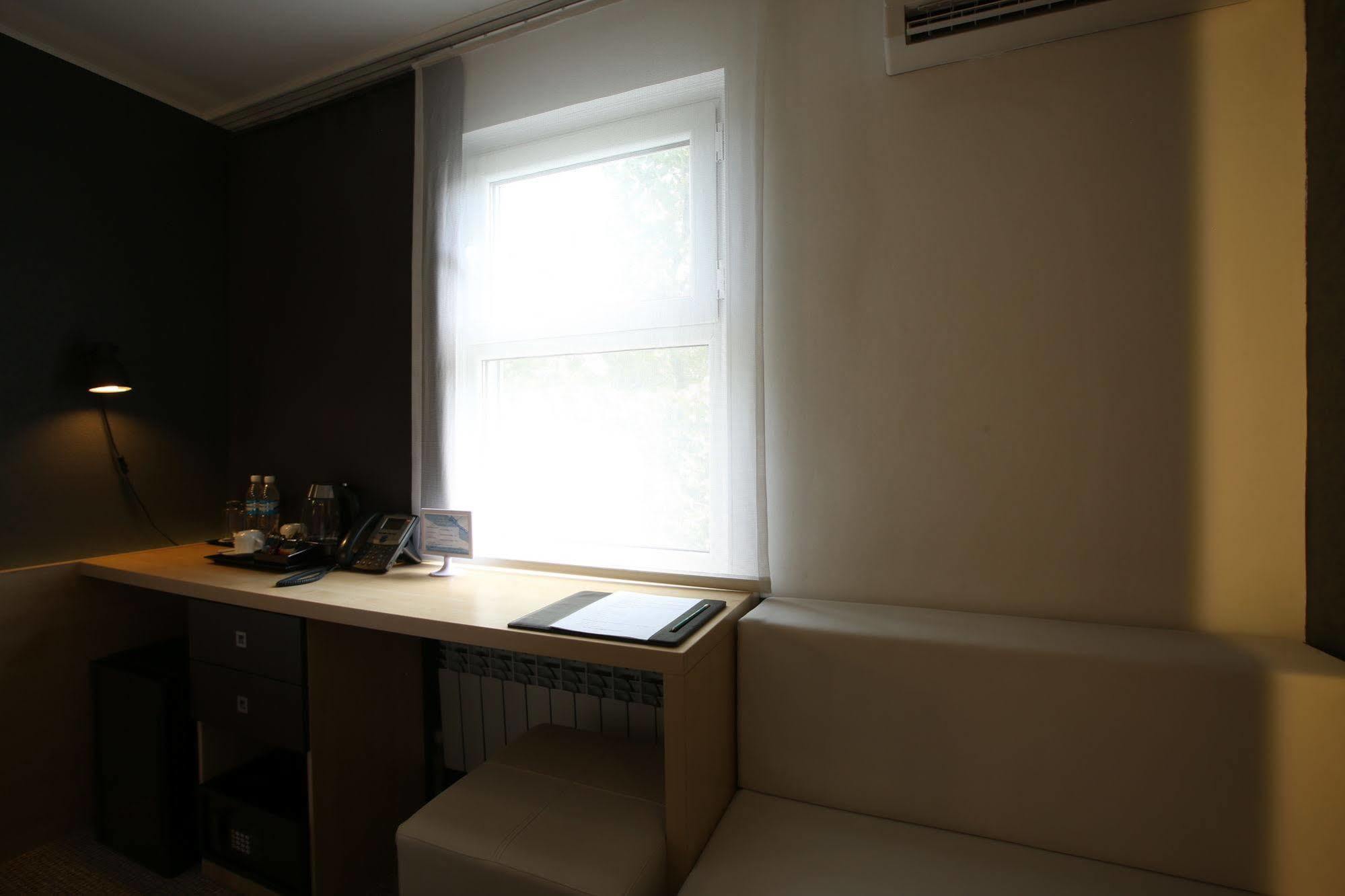 Futuro Hotel Biskek Kültér fotó